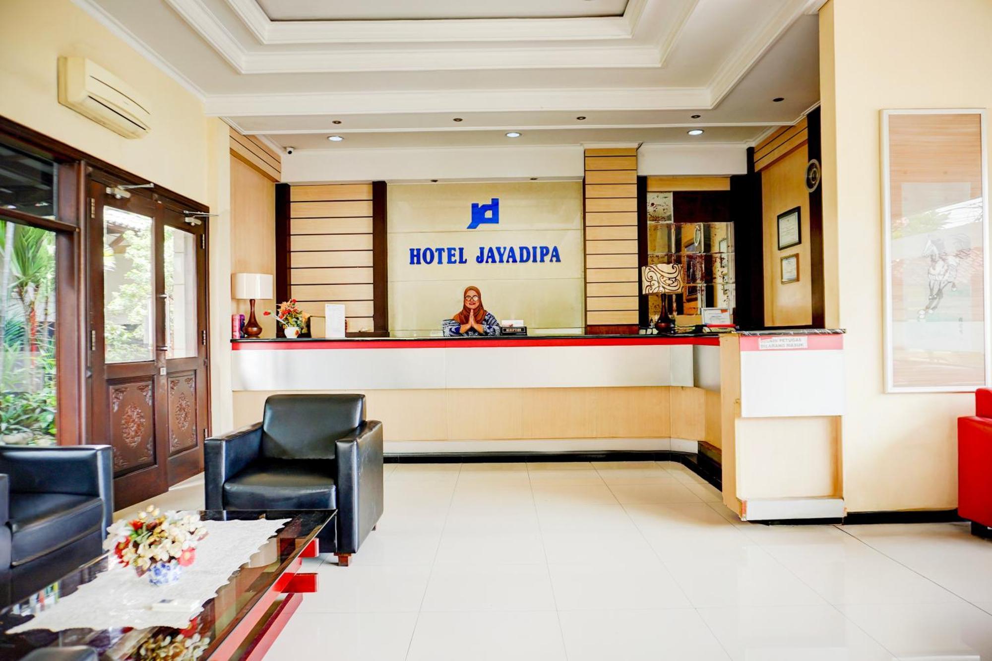 Hotel Collection O Near Pasar Batik Setono Formerly Jayadipa 2*