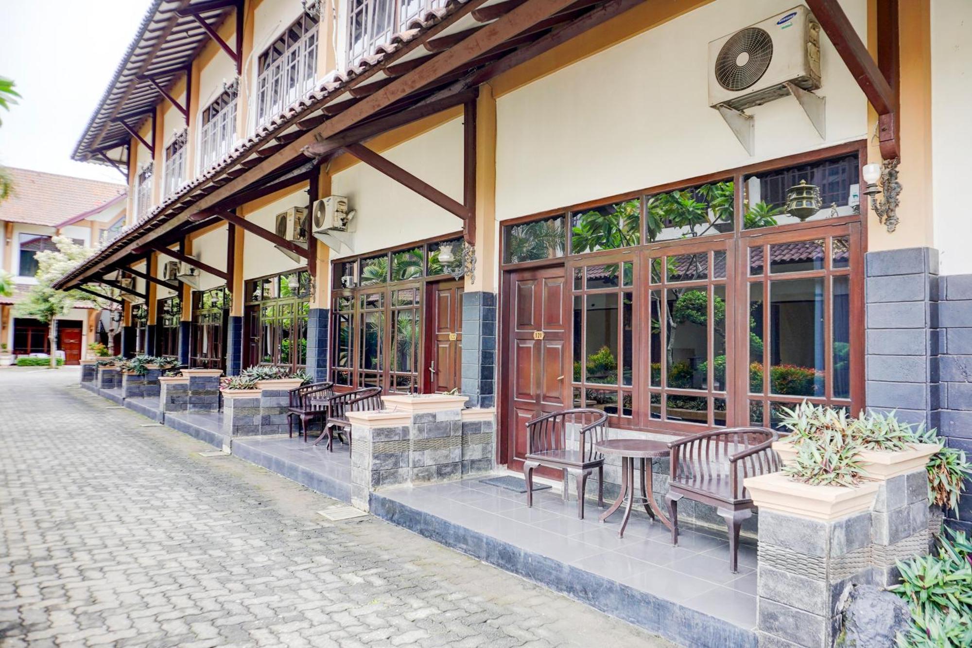 Collection O Near Pasar Batik Setono Formerly Jayadipa Hotel